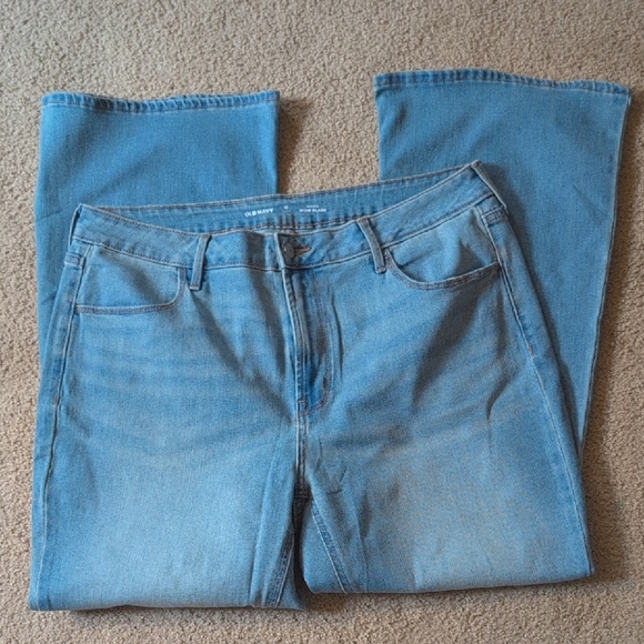 Old Navy Wow Flare High Rise Light Wash Jeans Size 16 Petite - Picture 1 of 7
